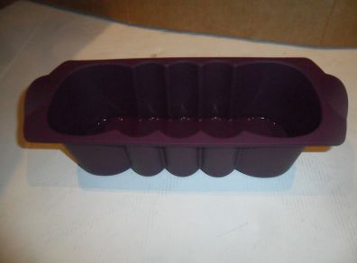 Tupperware king's silicone form 1.5l