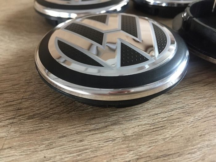 65mm black pitted Volkswagen Centre Caps 5G0601171