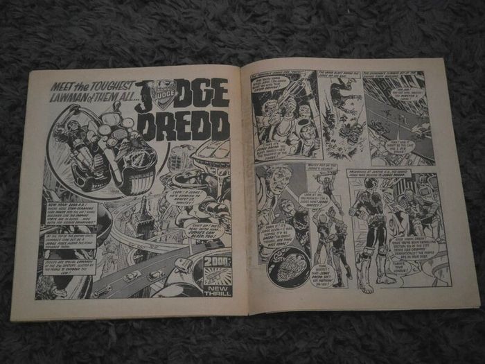 2000ad prog 2 1st appearance of Judge Dredd