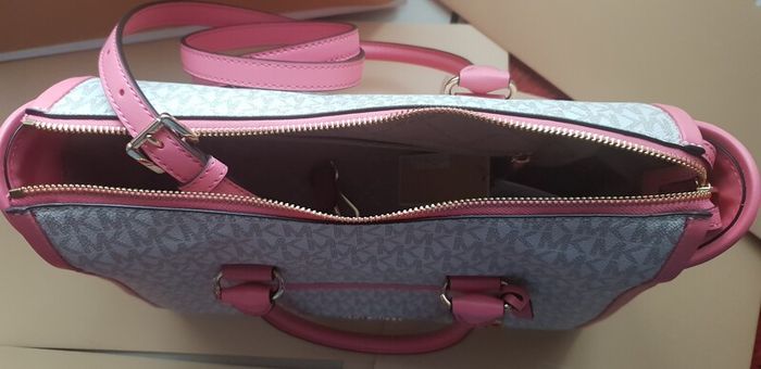 New Michael Kors Bag