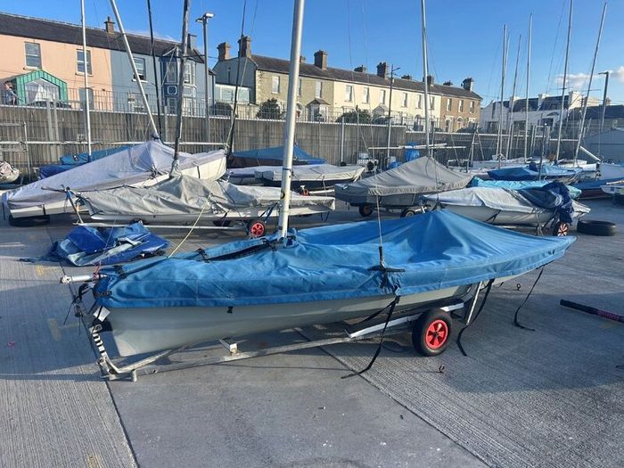 RS200 Dingy (1336)