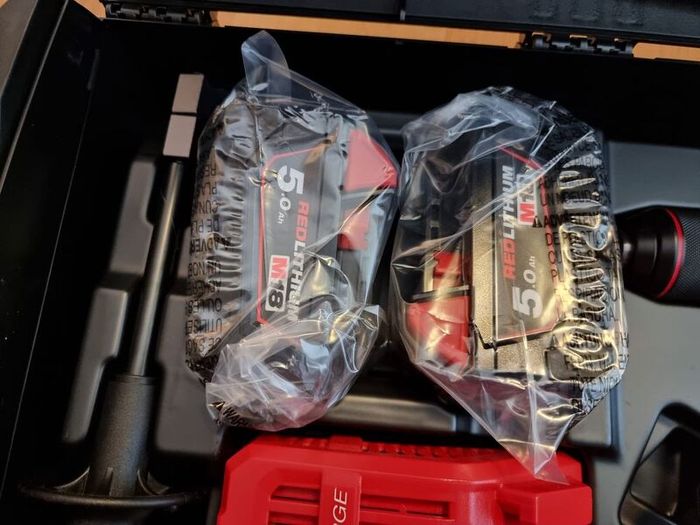 Milwaukee M18FPD3 Fuel Gen 4 Combi Drill Kit