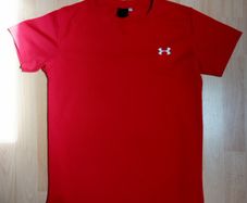 Under Armour T-shirt