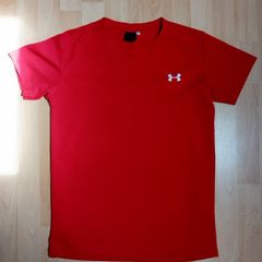 Under Armour T-shirt