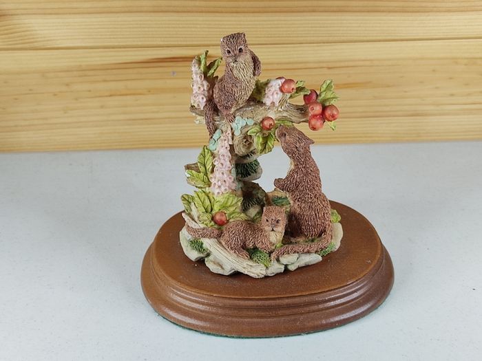 Vintage Nature Studies Leonardo Collection Figure 1992 Otters