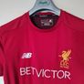 New balance 2017-18 Liverpool training jersey Size large in excellent condition Image 3