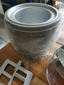 Ice cream maker