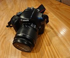 Canon EOS 1100D DSLR with 18-55mm Lens and Bag Excellent Condition