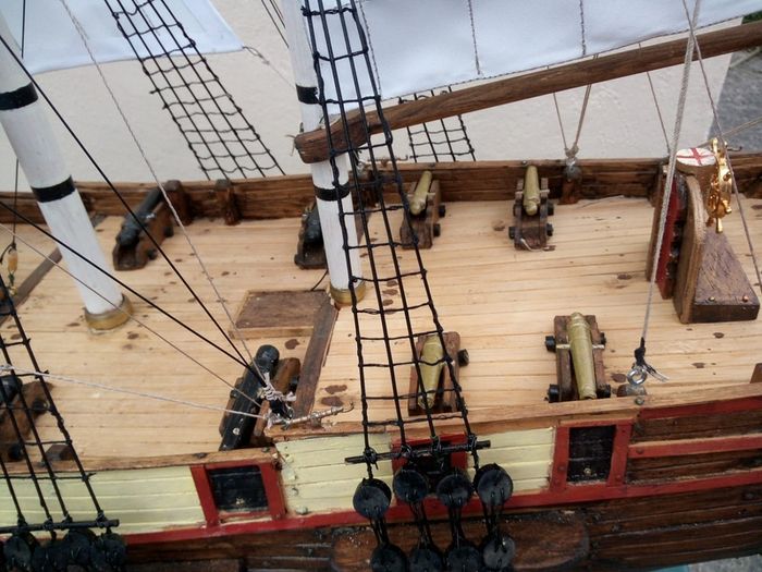 Handmade model ship-12gun briganteen Sarah from Patrick O'Brien novels