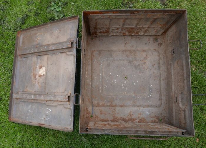 Vintage C216 British Ammo Box - WWII Military Munitions Case - 40MM Bofors - Dated 1944