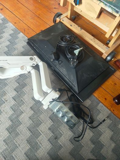 Two 24 Inch Monitors & Dual Monitor Arm