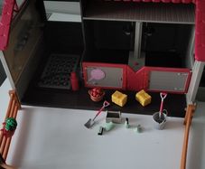 Lori horse stable playset