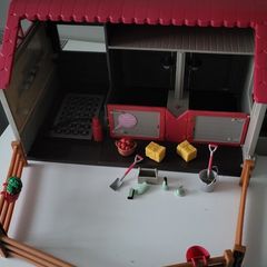 Lori horse stable playset