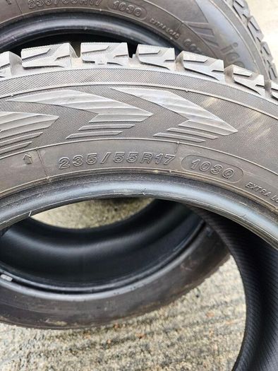 2x 235/55R17 yokohama