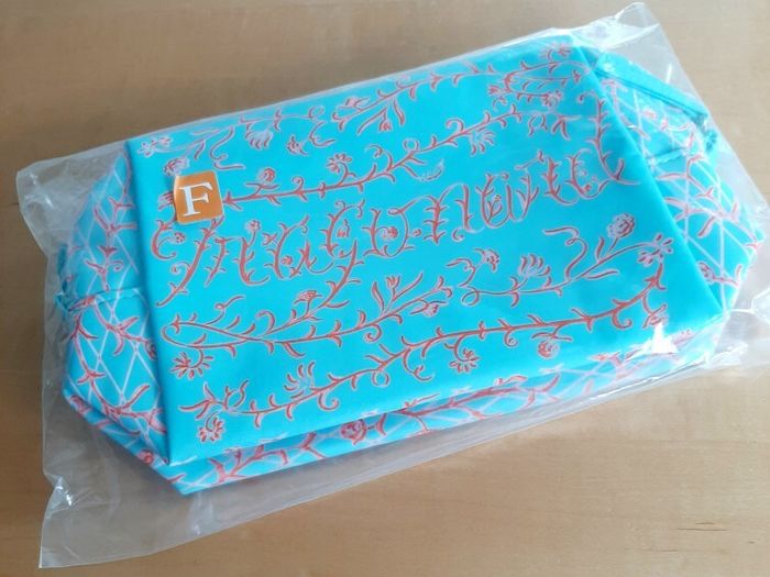 Fragonard cosmetics bag BN