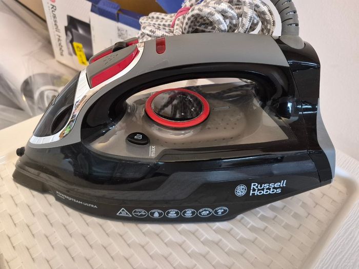 steam iron Russel Hobbs