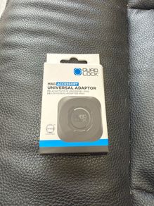 Quadlock universal adaptor
