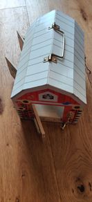 Melissa & Doug Latches Wooden Activity Barn With 6 Doors With Golden Hooks
