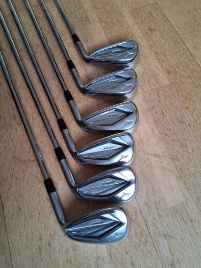 Mizuno 923 hot metal irons