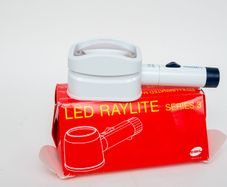 RAYLITE Series 3 illuminated Magnifier