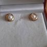 ladies 9ct gold earrings Image 2