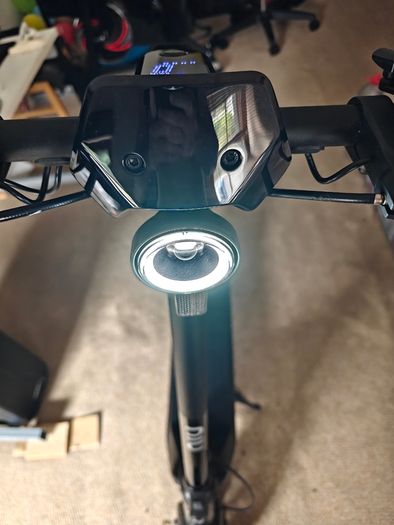 NIU KQi3 Pro Electric Scooter Like New