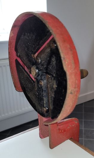 Vintage vegetable cutter