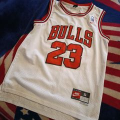 Chicago bulls Jordan jersey