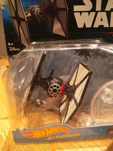 Hot Wheels Starships Tie Fighter