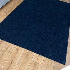 black shaggy rug