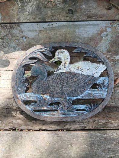 Cast iron trivets