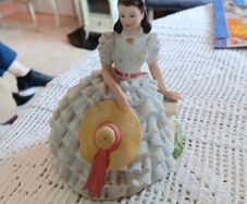 antique/ vintage/ collectable scarlet o'hara