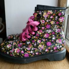 Dr Martens Denise Boots Size 4(37)