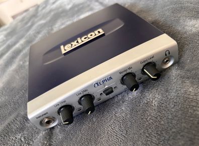 Lexicon Alpha (LEXALPHAV) 2x2x2 Desktop Recording Studio