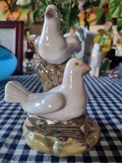 Tengra Spain porcelain - figurine of two doves