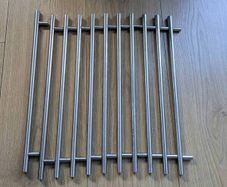 11 cabinet/cupboard handles