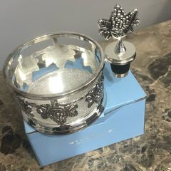 newbridge  silver plate grape coaster & stopper