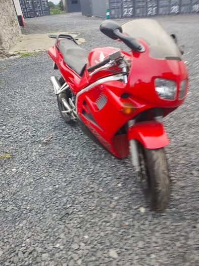 black bird1100 1998 vfr BREAKING ONLY