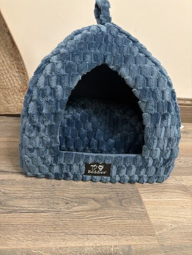 small cat/ dog bed