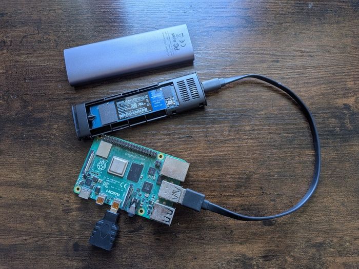 Raspberry Pi 4 Model B with 500GB NVMe SSD