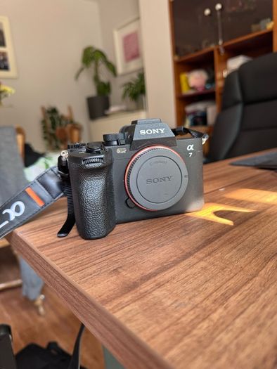 Sony A7iv - Excellent Condition (Low Shutter Count)