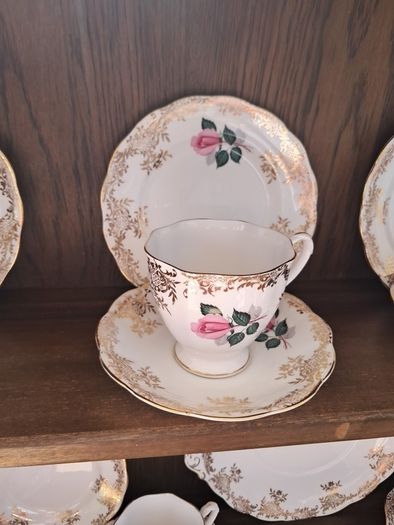 Fine bone china Teaset