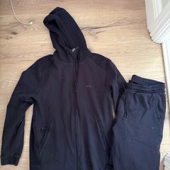 Hugo boss mens navy tracksuit size medium