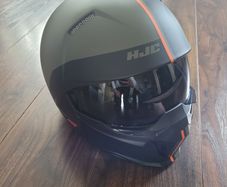 HJC i20 motorcycle helmet