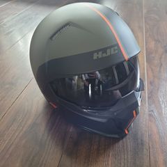 HJC i20 motorcycle helmet