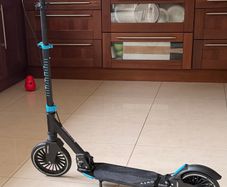 Aero A230 Folding Scooter
