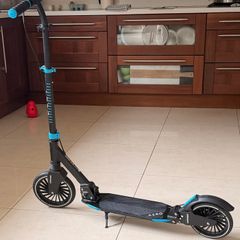 Aero A230 Folding Scooter