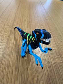 Vintage Jurassic Park Chaos Effect Raptor