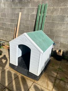 Large dog kennel