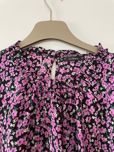 Dunnes floral print top size 18 New with tags